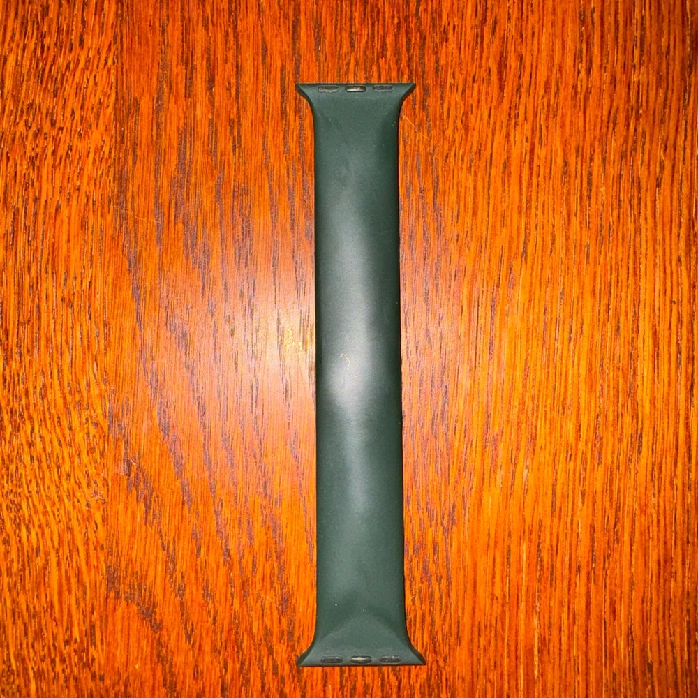Olive Apple Watch Solo Loop Size 6